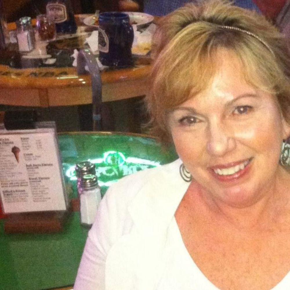 Meet your Posher, Julie